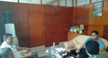 Konsultasi dengan Kepala Sub Divre BULOG Tanjungpinang